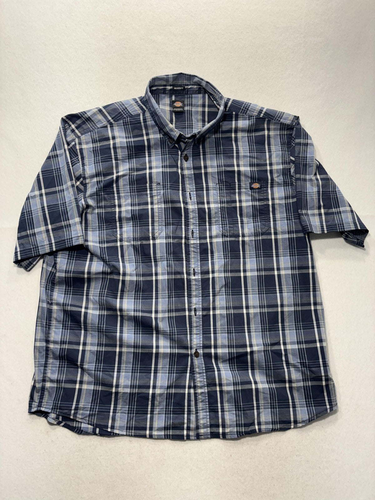 Dickies Shirt Mens XL Blue Plaid Short Sleeve Button Up Relaxed Fit Casual