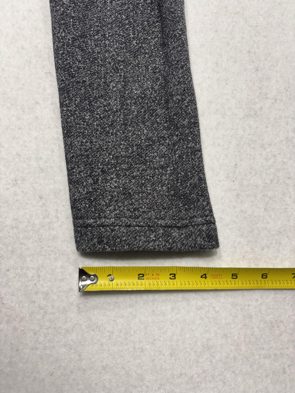 Tommy Bahama Sweater Mens Small Gray Knit Crew Neck Long Sleeve Pullover Casual