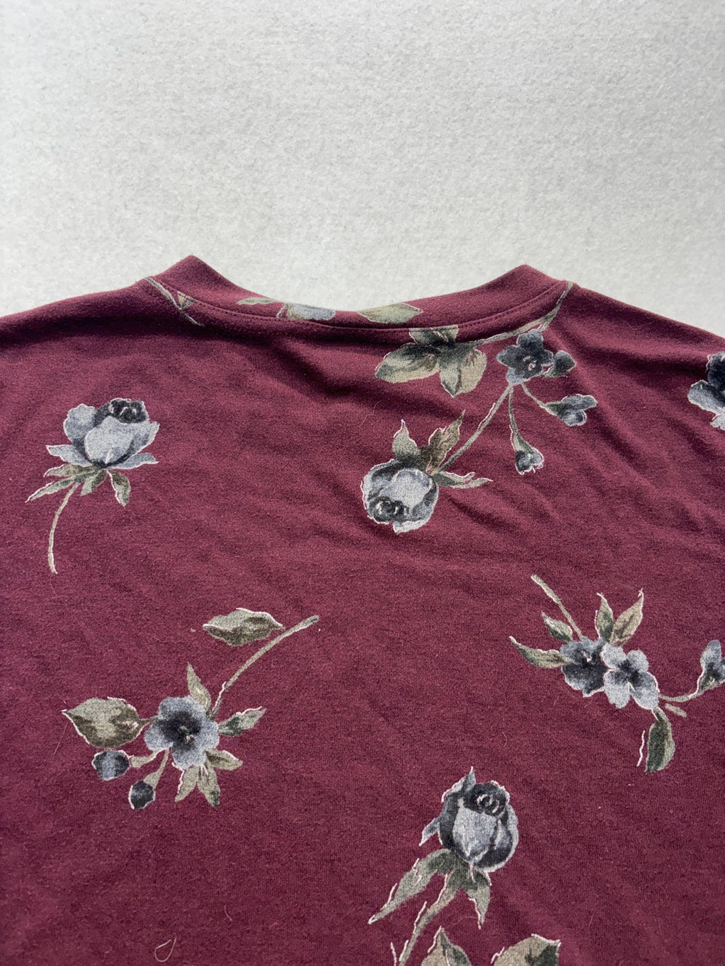 Jaclyn Smith Shirt Womens Large Red Floral Crew Neck Short Sleeve Tee Casual