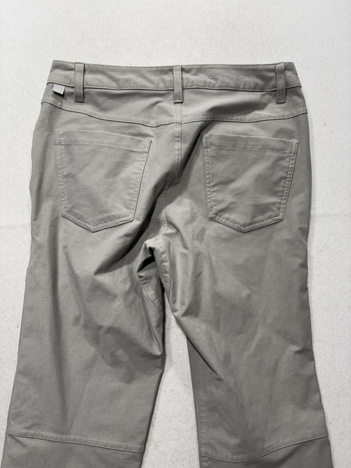 Lululemon Chino Pants Mens 28x30 Gray Slim Straight Stretch Casual Outdoor