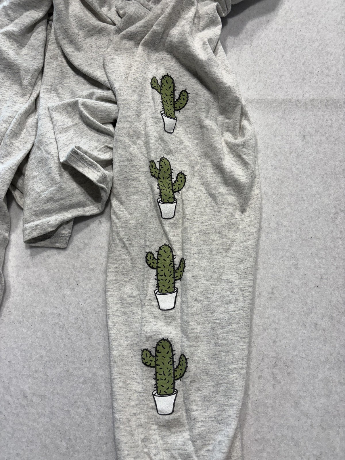 Hug Me Cactus Shirt Mens Small Gray Long Sleeve Cute Funny Graphic Tee Print