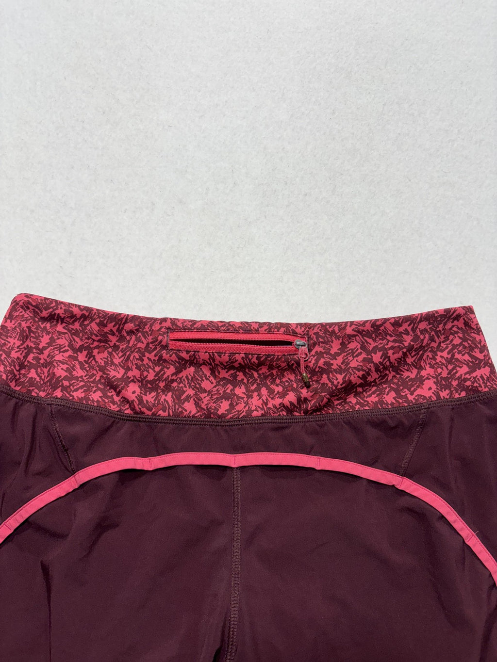 Lululemon Running Shorts Womens 6 Purple 3" Inseam Zip Pocket Lined Athletic