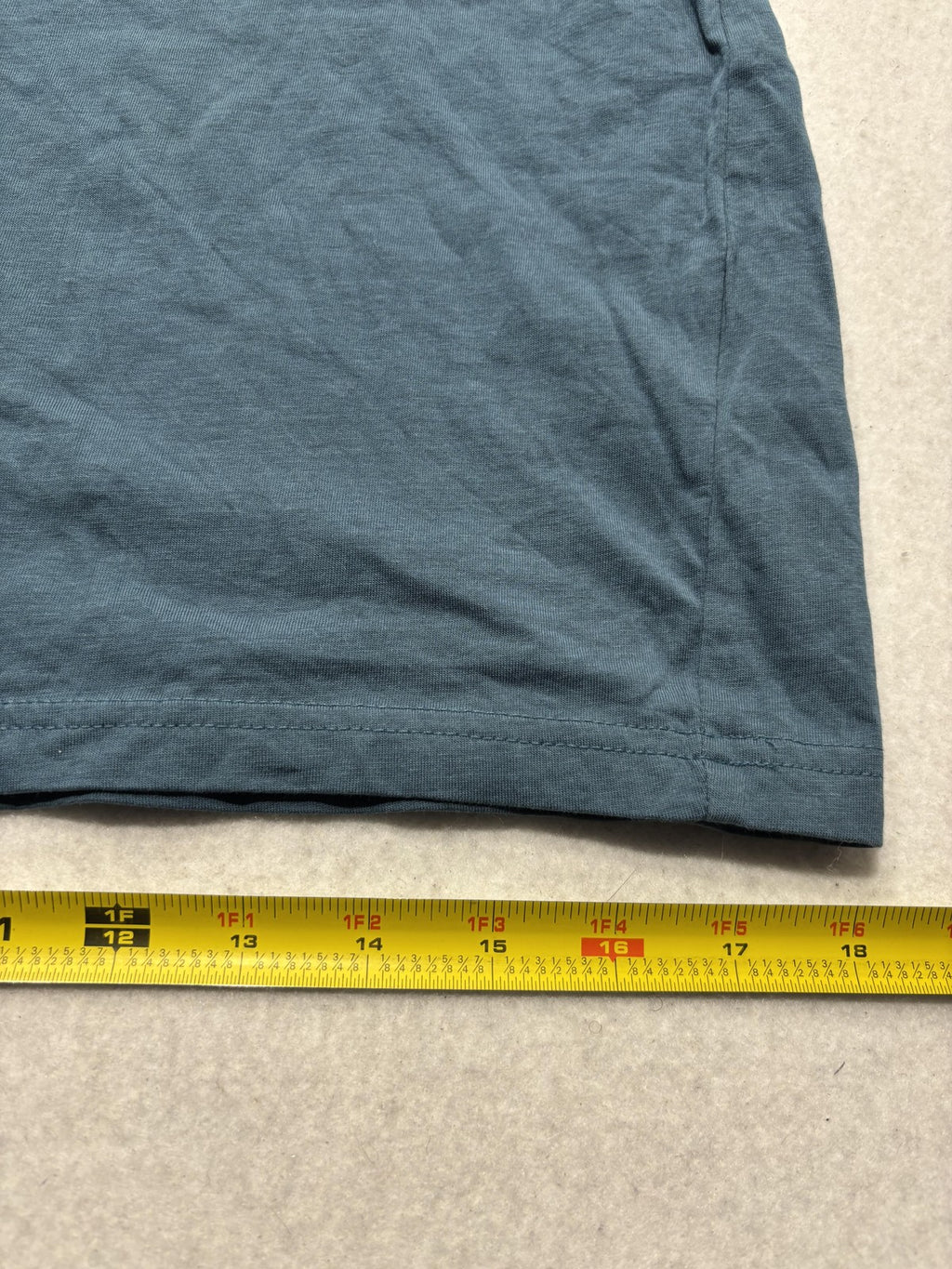 H&M Essentials Shirt Mens Small Blue No 7 Regular Fit Crew Neck Cotton Tee