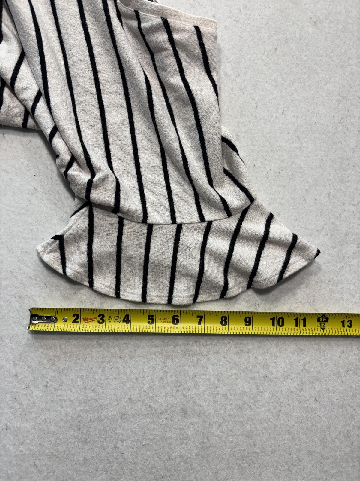 A New Day Shirt Womens 2XL White Black Striped V Neck Flutter Sleeve Tee Casual