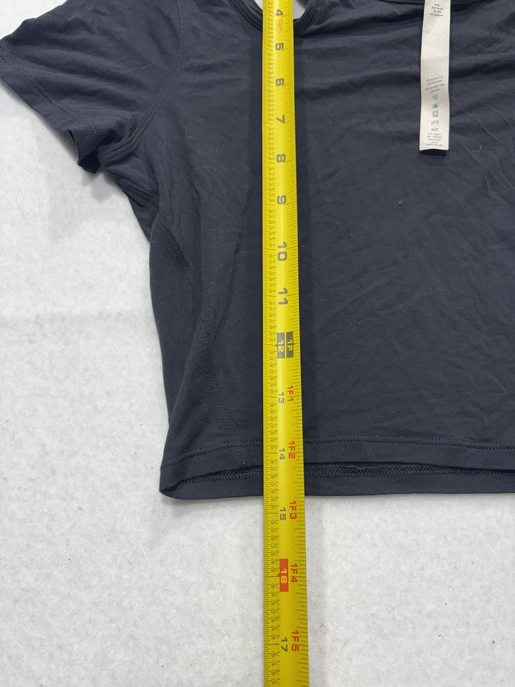 Lululemon Shirt Womens 4 Black Cold Shoulder Crew Neck Cropped Stretch Tee Top