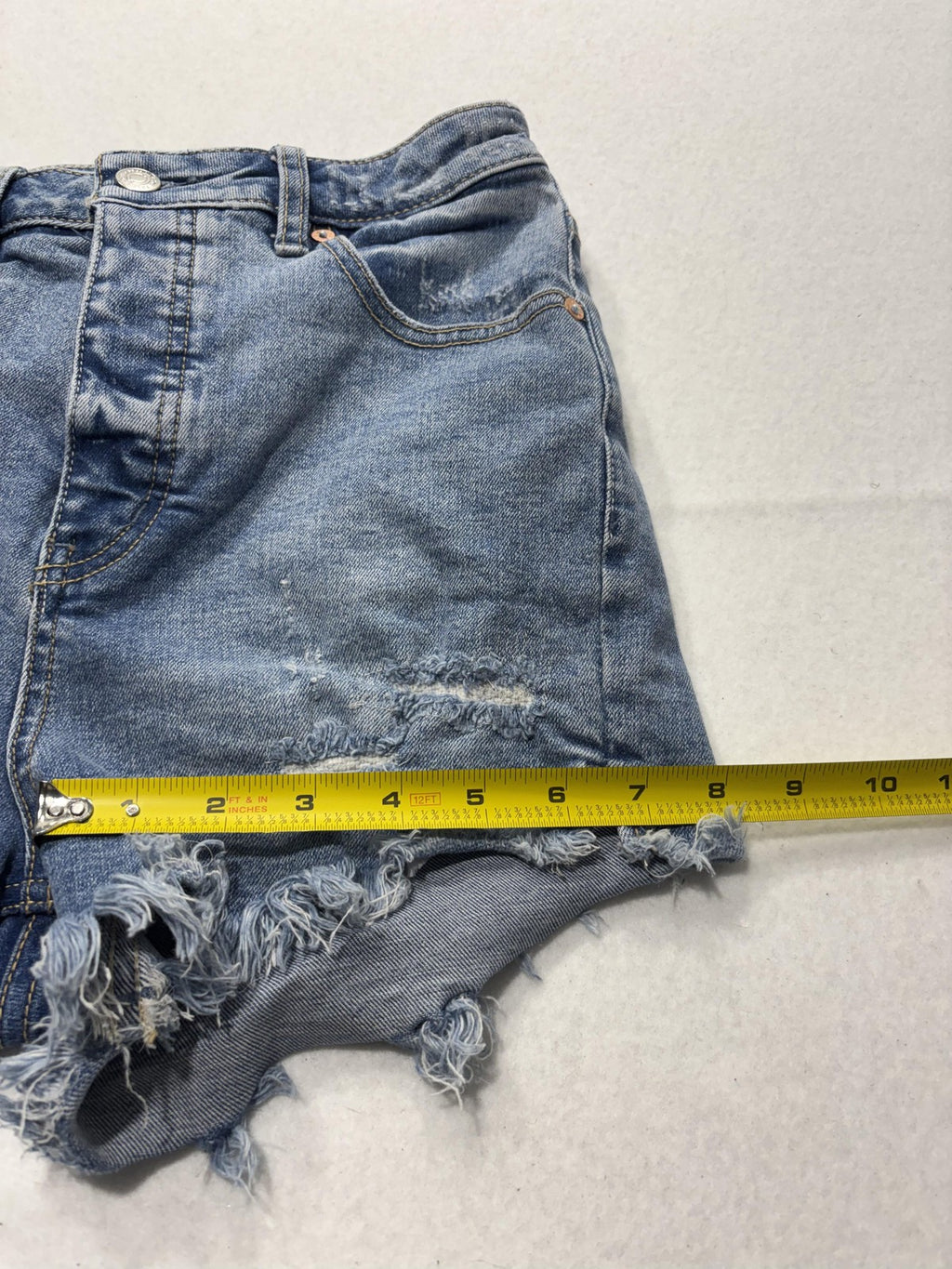 We The Free Shorts Womens 26 Blue Distressed Cut Off Raw Hem Denim Summer