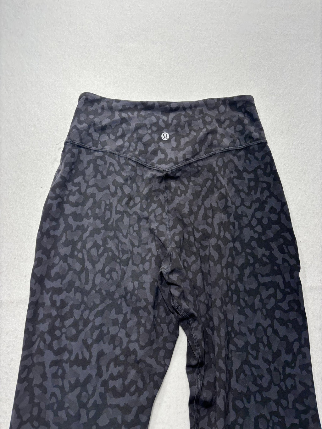 Lululemon Jogger Pants Womens 6 Gray Camo High Rise 27.5" Inseam Ankle Pockets