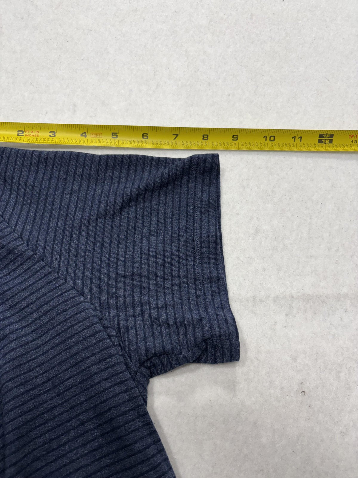 Columbia Shirt Mens Large Blue Striped Crew Neck Short Sleeve Logo Tee Casual