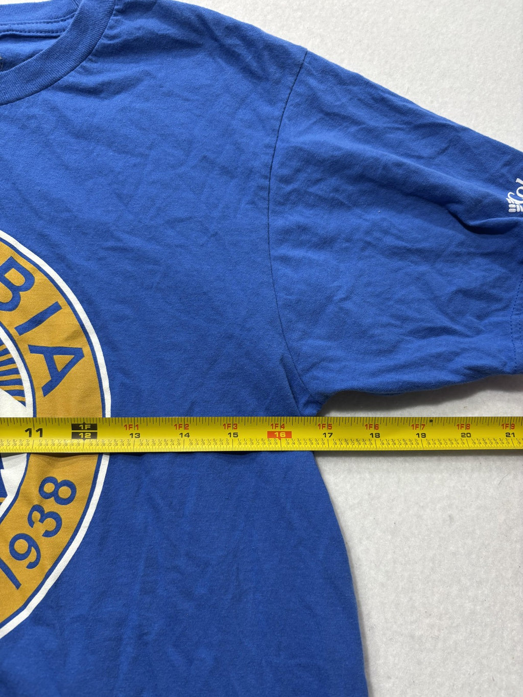 Columbia Shirt Mens Medium Blue Established 1938 Graphic Tee Short Sleeve