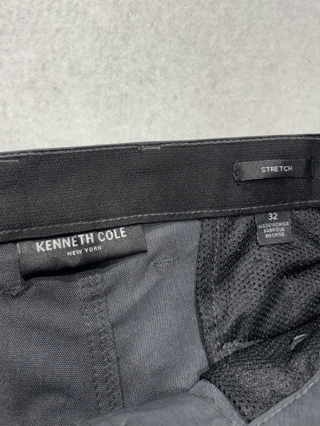 Kenneth Cole New York Chino Shorts Mens 32 Gray 9" Inseam Stretch Casual Summer