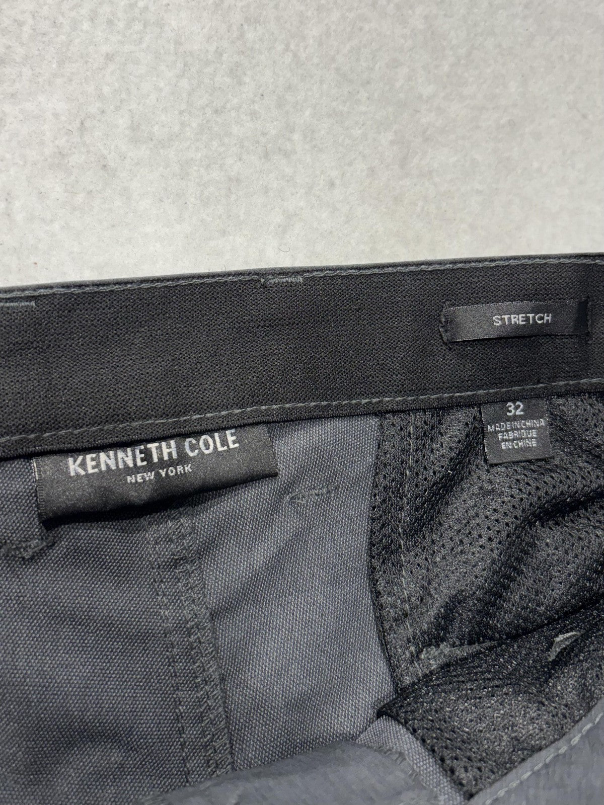 Kenneth Cole New York Chino Shorts Mens 32 Gray 9" Inseam Stretch Casual Summer