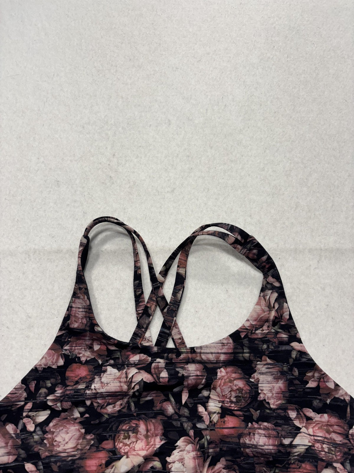 Lululemon Sports Bra Womens 8 Multicolor Floral Strappy Crossback Yoga Athletic