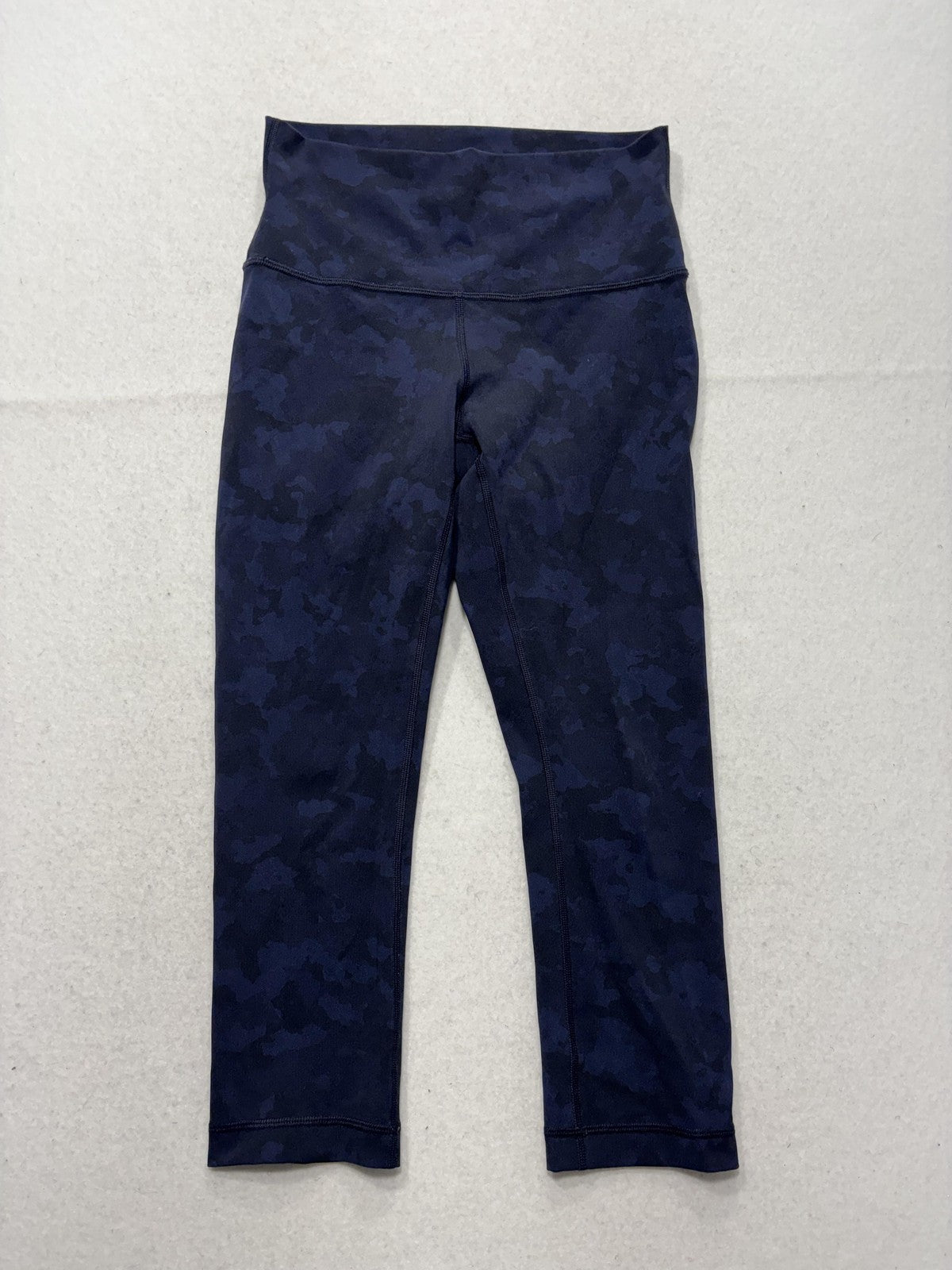 Lululemon Leggings Womens 4 Blue Camo High Rise 21.5" Inseam Capri Yoga Stretch