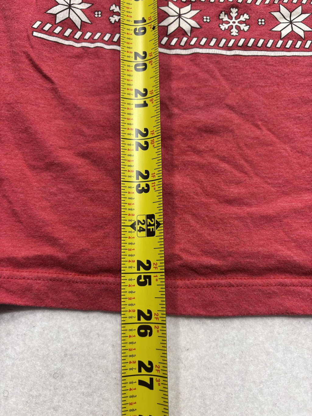 Pokemon Shirt Mens Small Red Pikachu Christmas Santa Hat Snowflake Graphic Tee