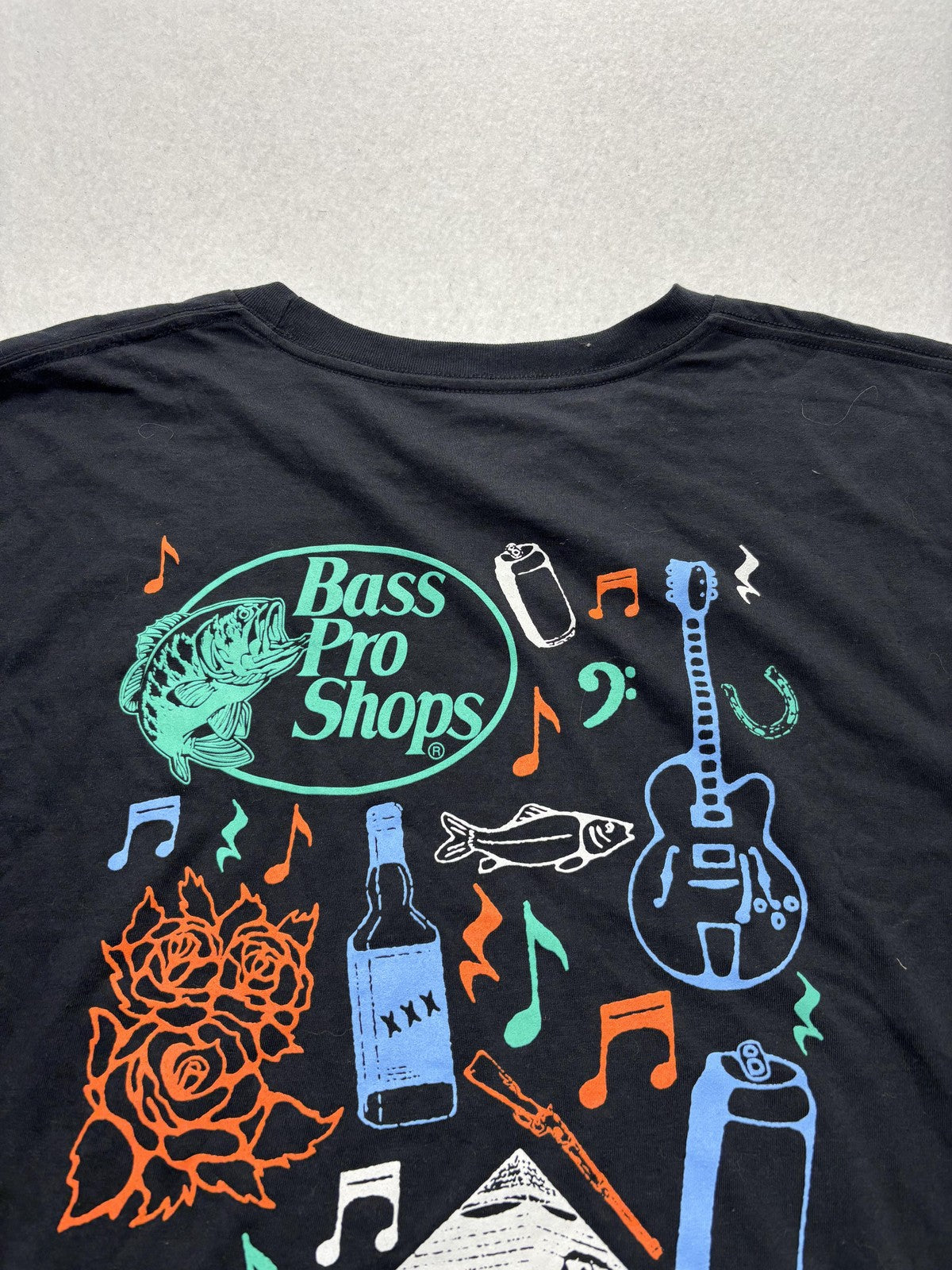 Bass Pro Shops Shirt Mens XL Black Memphis Pyramid Graphic Tee Fishing Music