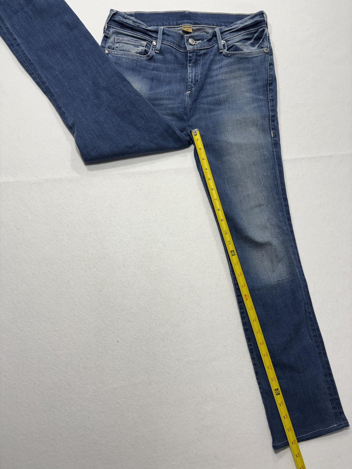 True Religion Cora Jeans Womens 28 Blue Medium Wash Mid Rise Straight 28x31