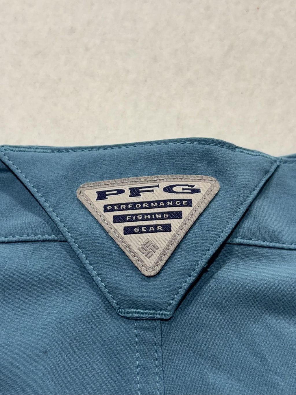 Columbia PFG Grander Marlin Shorts Mens 28 Blue 8" Inseam Omni-Shade Fishing