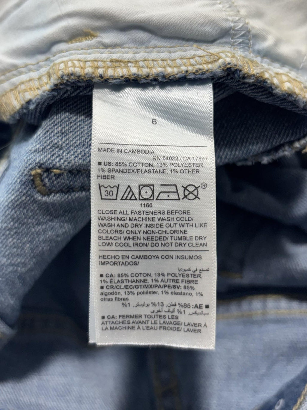 Old Navy Wow Boyfriend Jeans Womens 6 Blue Medium Wash Mid Rise Relaxed 28x27