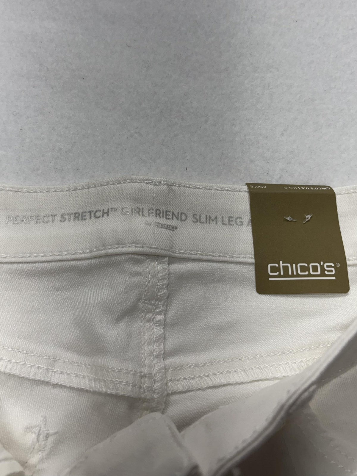 Chico's Jeans Womens 6 White Paisley Stretch Girlfriend Slim Ankle Raw Hem