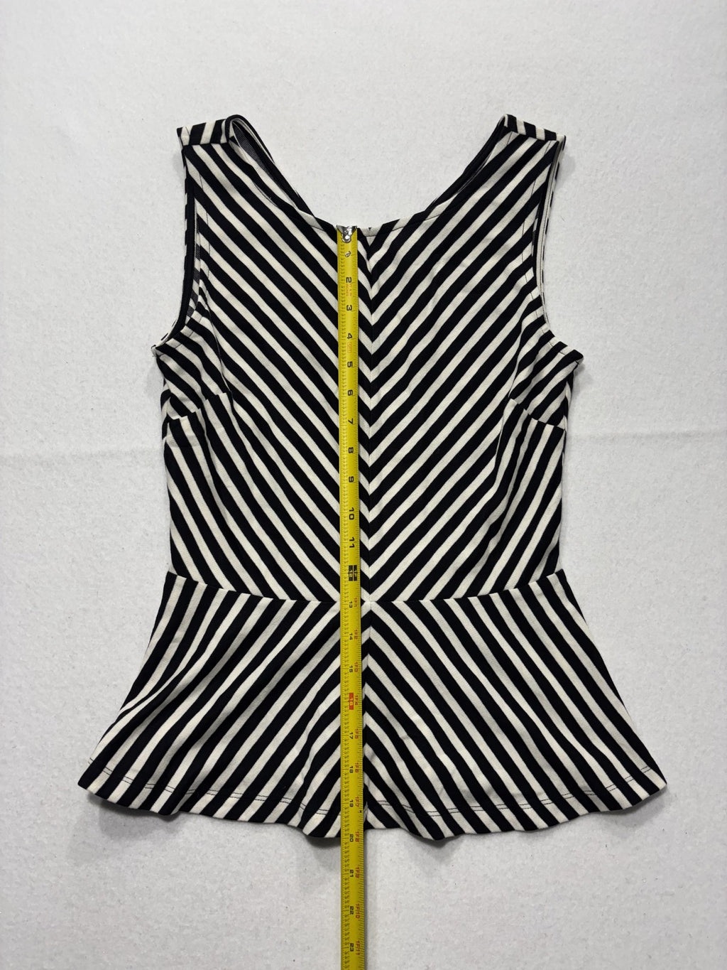 Banana Republic Tank Top Womens 4 Black White Stripe Peplum Stretch Knit Work