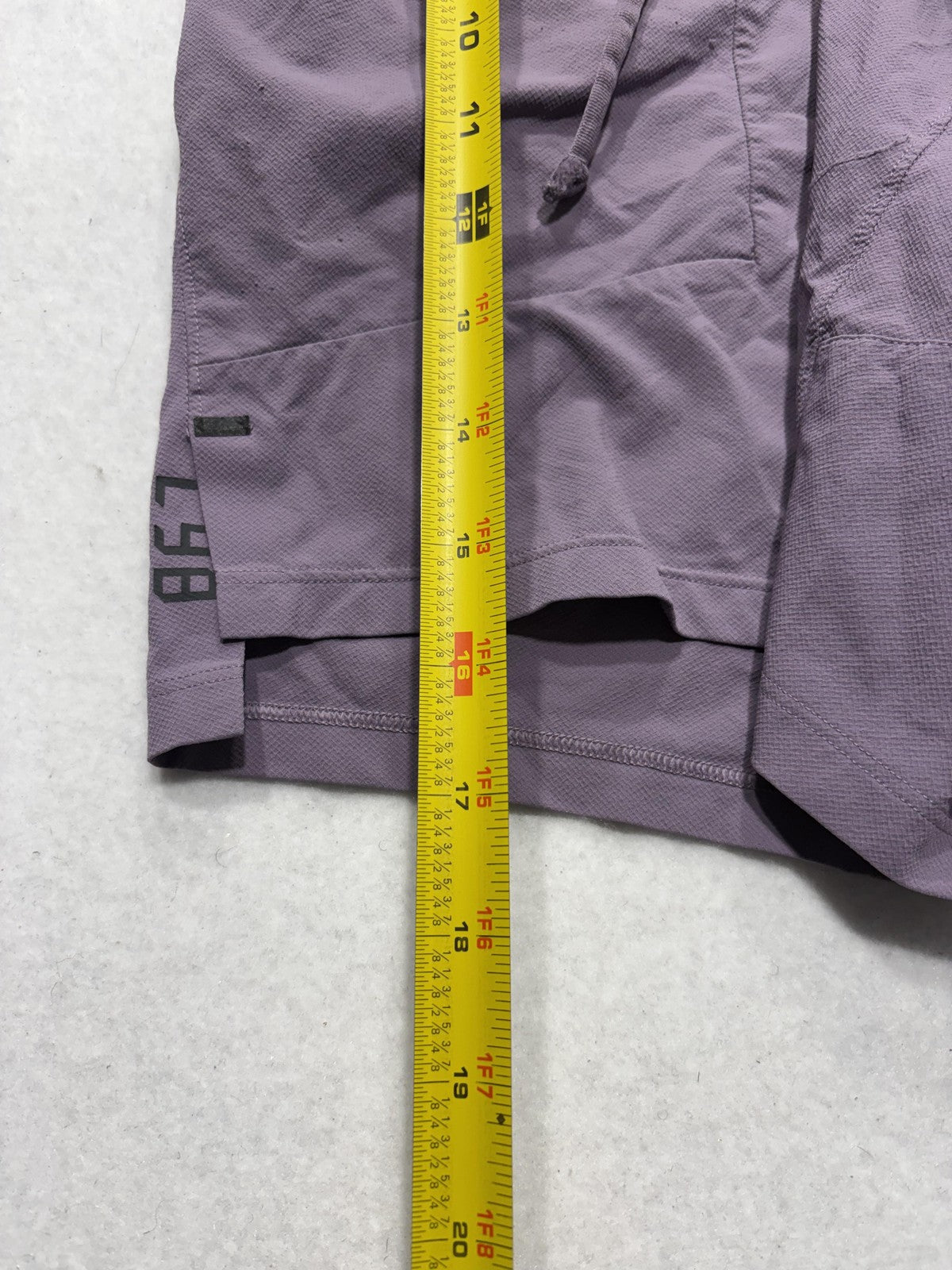 Lululemon Shorts Mens Large Purple 7" Inseam Running Quick Dry Athletic Training