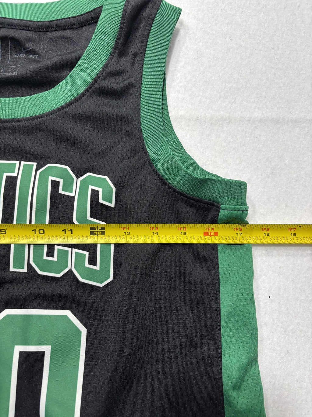 Boston Celtics Jersey Mens 40 Black NBA Nike Gordon Hayward 20 Swingman