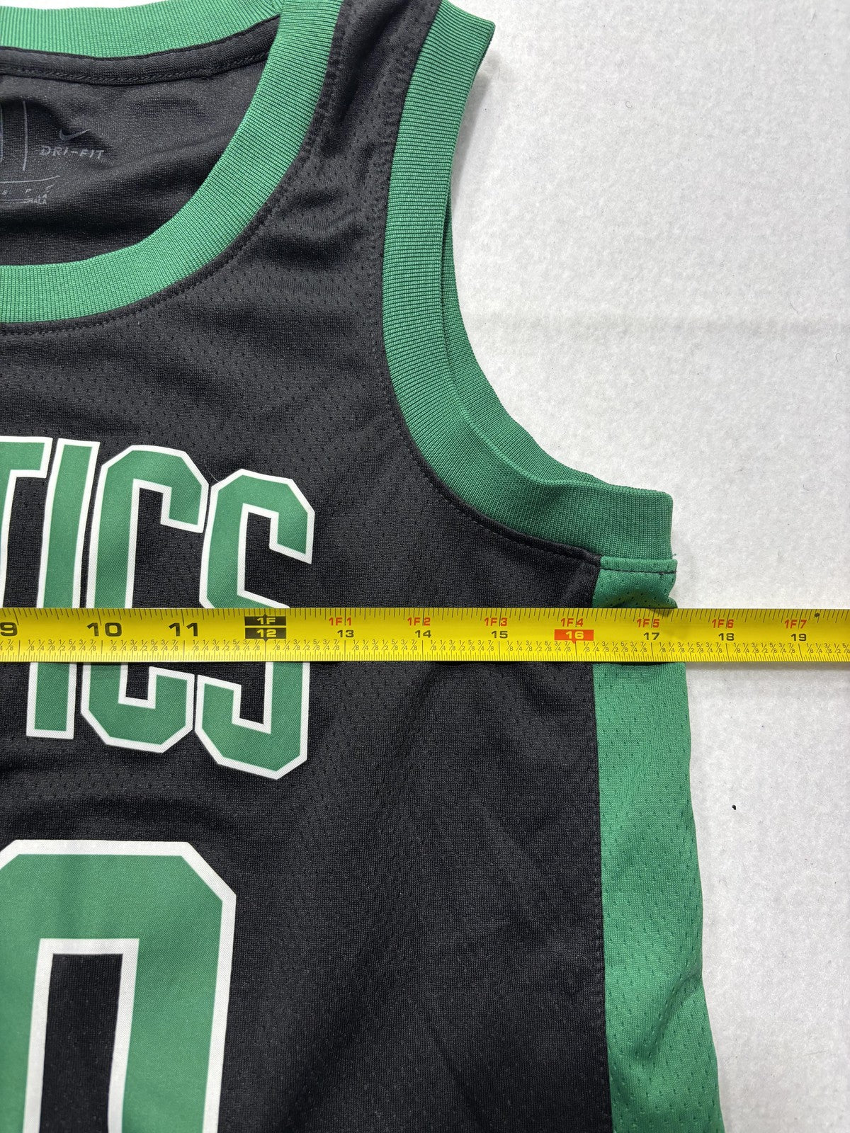 Boston Celtics Jersey Mens 40 Black NBA Nike Gordon Hayward 20 Swingman