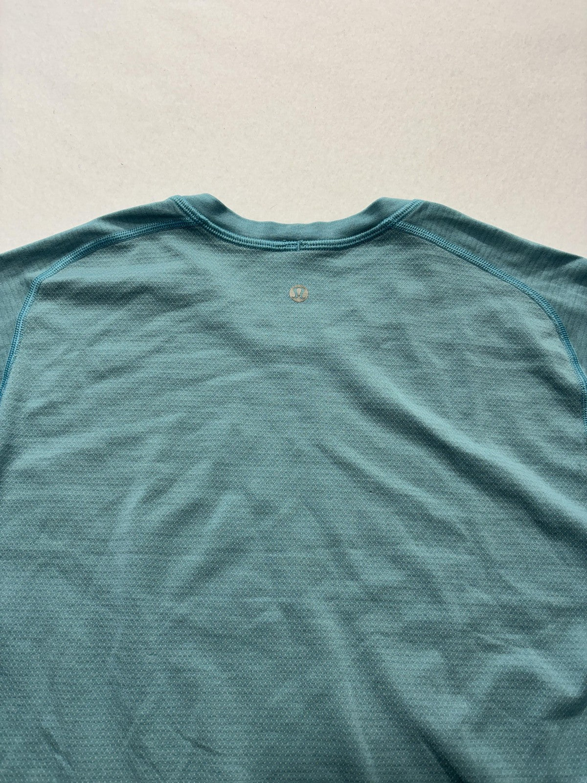 Lululemon Shirt Mens Medium Blue Long Sleeve Lightweight Running Athletic