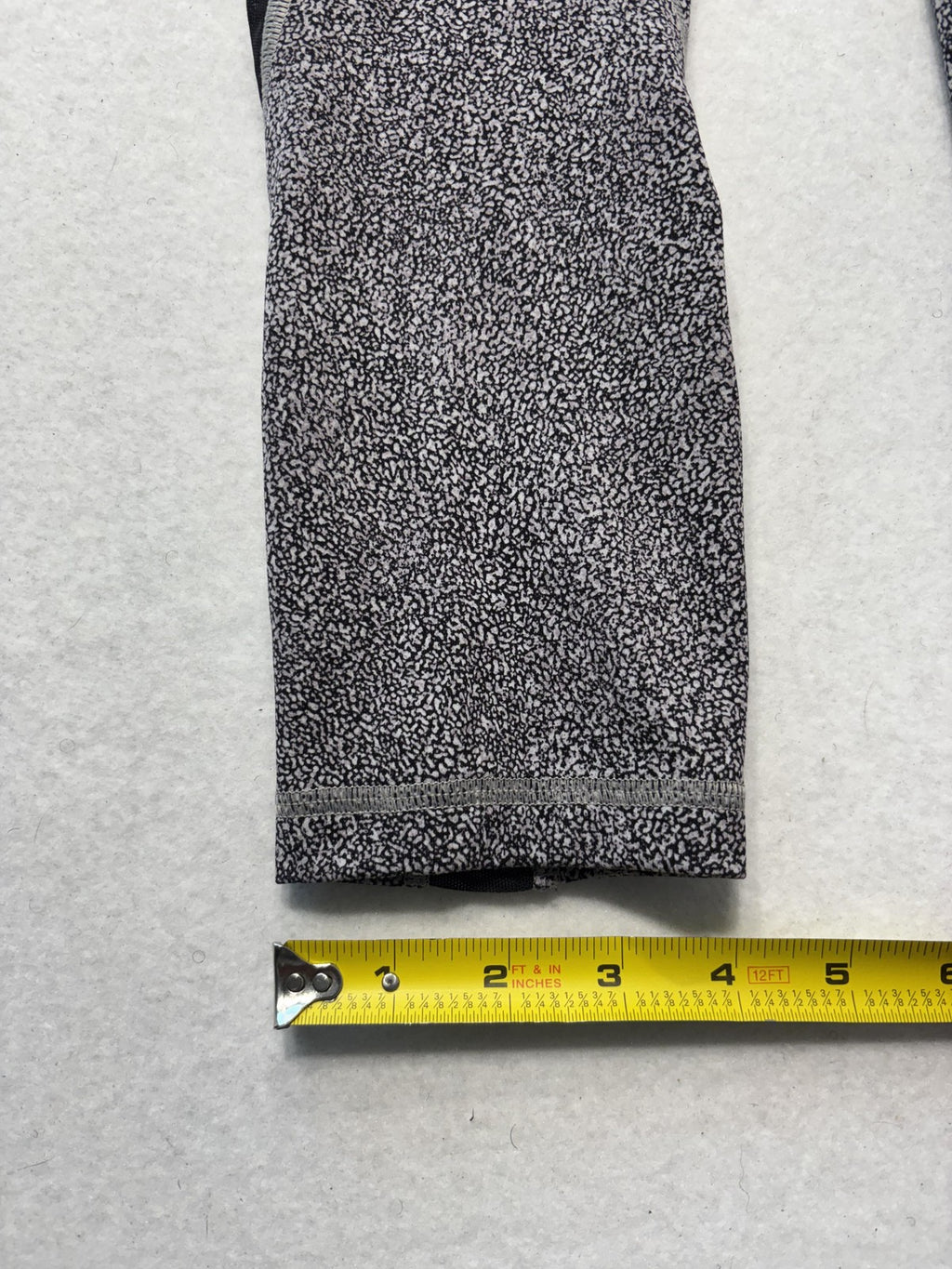 Lululemon Leggings Womens 6 Gray High Rise Cropped 22" Inseam Pocket Running