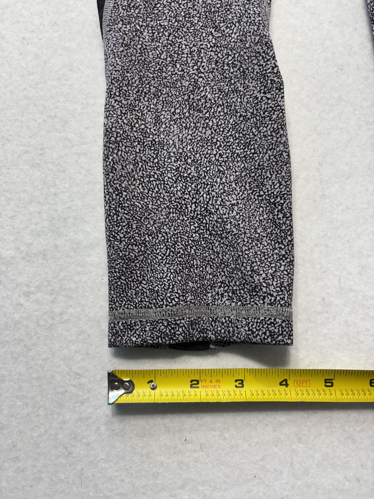 Lululemon Leggings Womens 6 Gray High Rise Cropped 22" Inseam Pocket Running