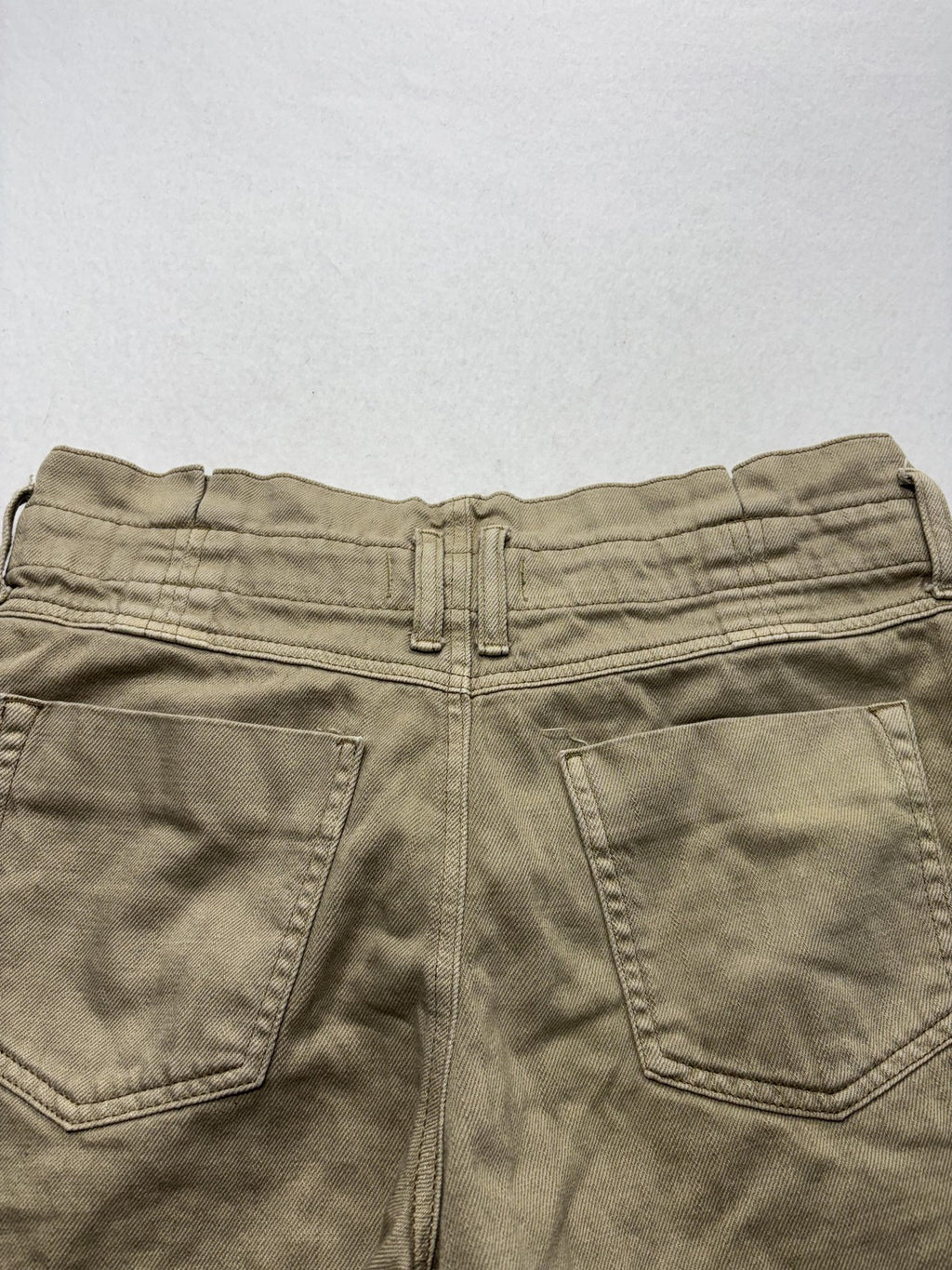 We The Free Shorts Womens Medium Beige Pleated Cut Off Frayed Button Fly Twill