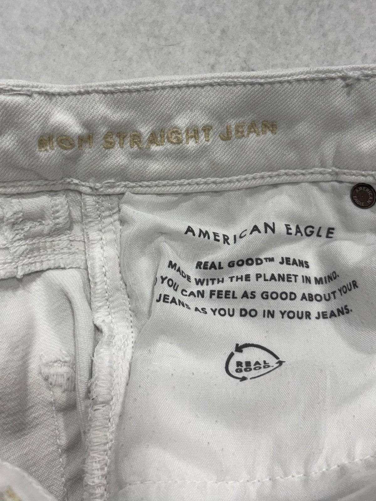 American Eagle Mom Straight Jeans Womens 0 White High Rise Distressed 28x29