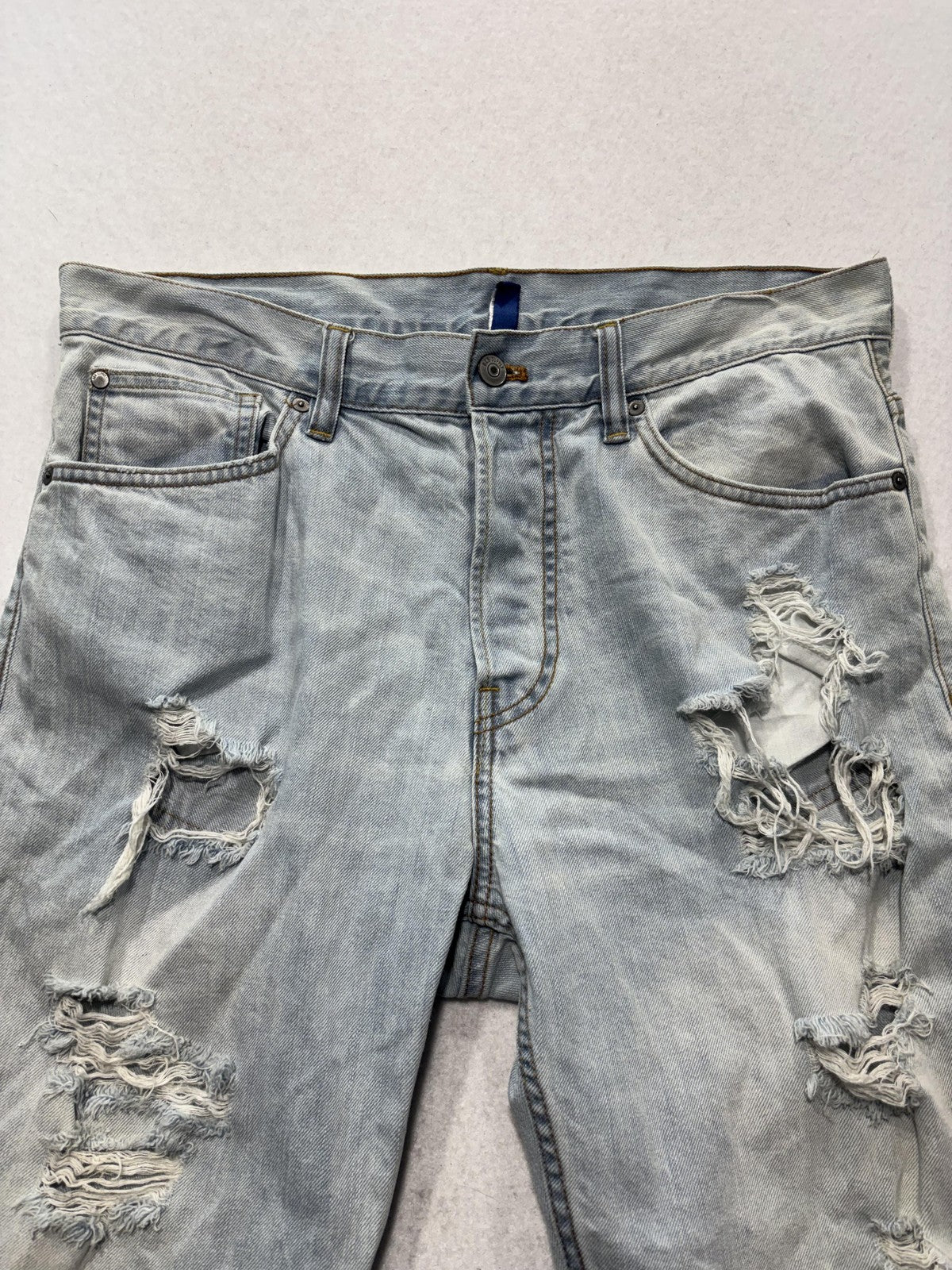 H&M Bermuda Shorts Mens 32 Blue Denim 12" Inseam Distressed Cut Off Frayed Hem