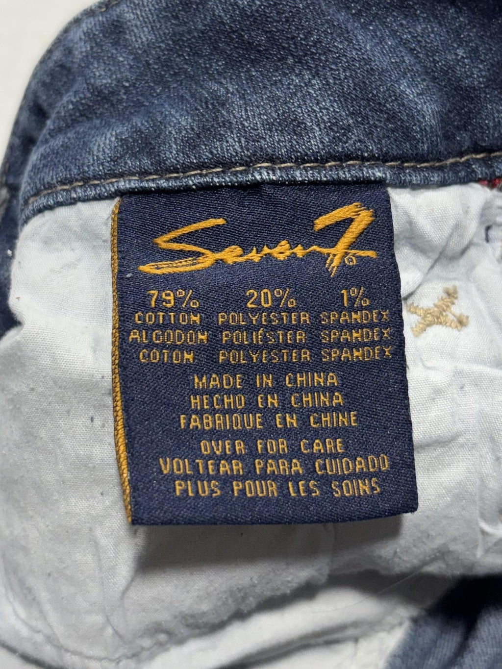 Seven7 Shorts Womens 6 Blue Denim Cut Off Raw Hem Stretch Embroidered Pockets