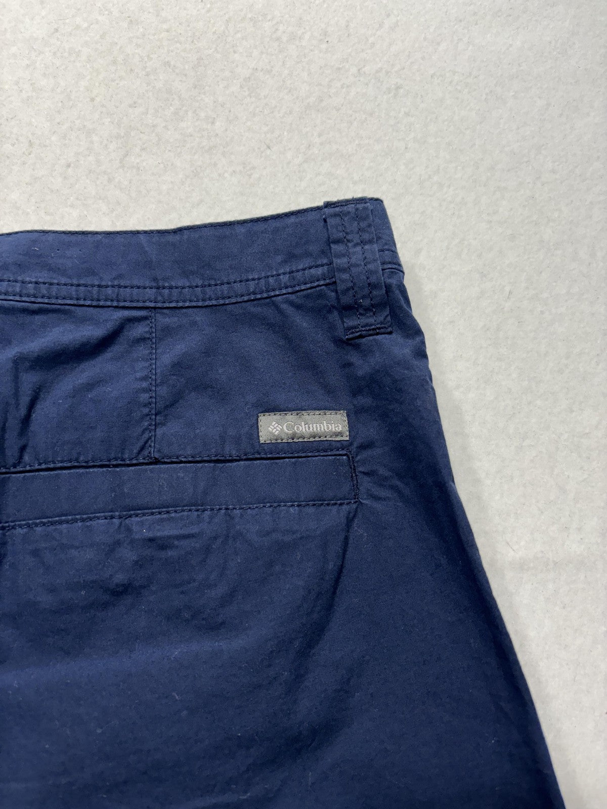 Columbia Chino Shorts Mens 34 Blue 8" Inseam Lined Lightweight Travel Casual