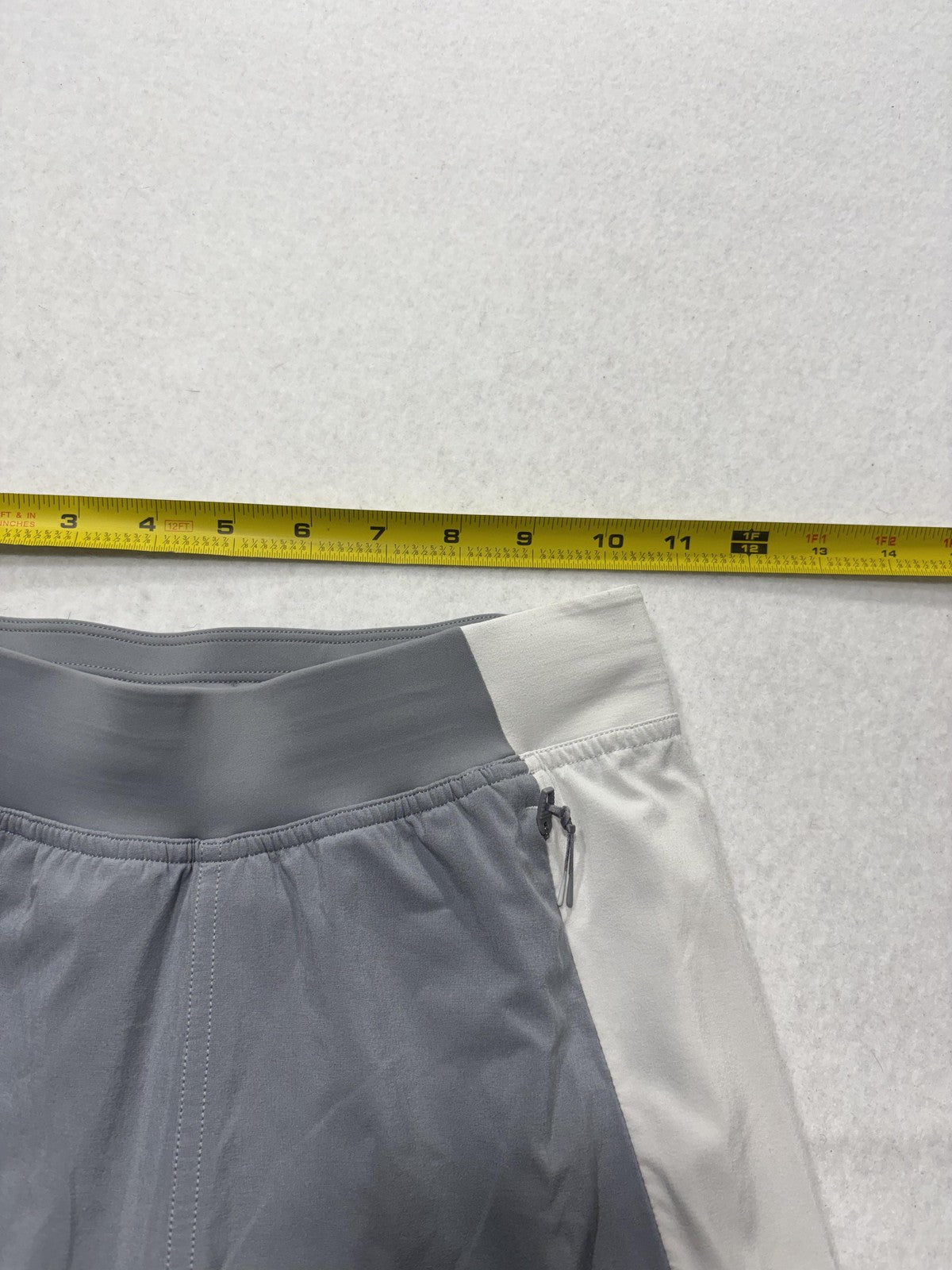 Lululemon Track Pants Womens 2 Gray Colorblock Elastic Waist Woven Ankle Jogger