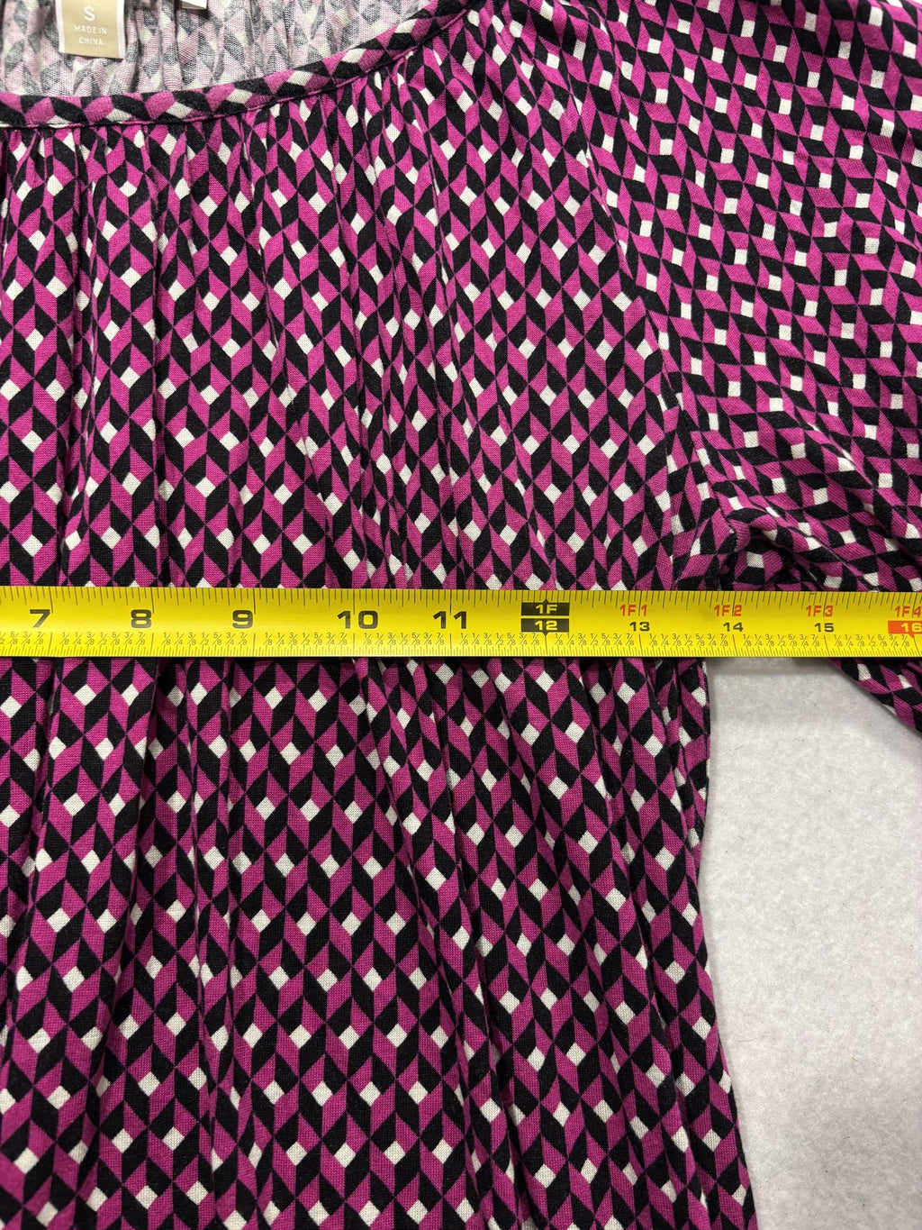 MICHAEL Michael Kors Blouse Womens Small Pink Geometric Scoop Neck Long Sleeve
