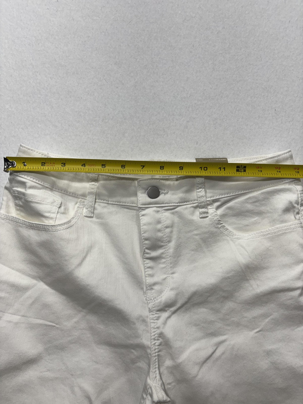 Chico's Jeans Womens 6 White Paisley Stretch Girlfriend Slim Ankle Raw Hem