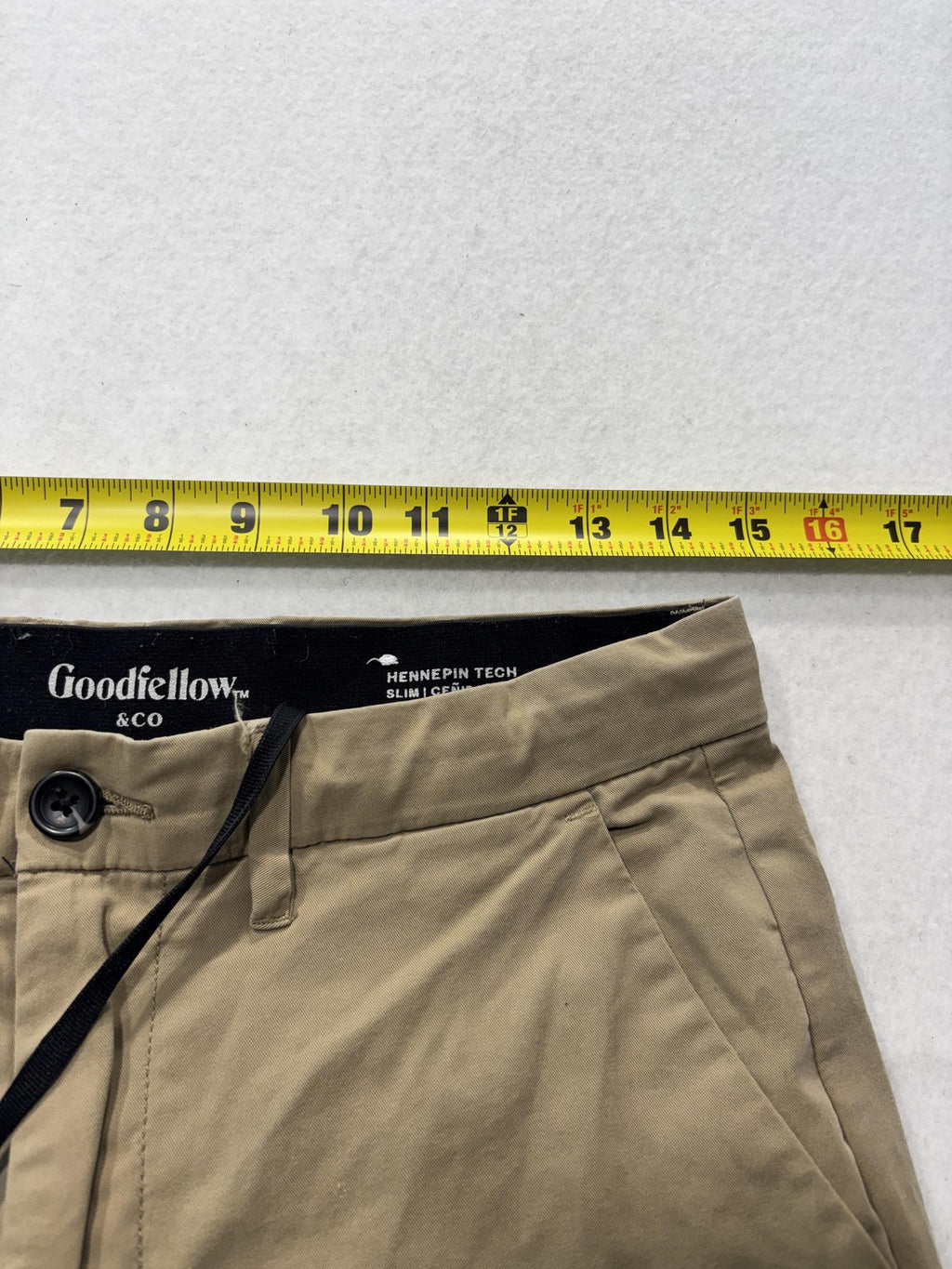 Goodfellow & Co Chino Pants Mens 30x32 Beige Hennepin Tech Slim Stretch Casual
