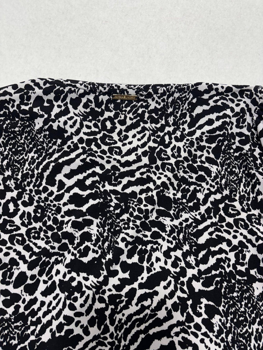 MICHAEL Michael Kors Shirt Womens Large Black Animal Print Short Sleeve Tee