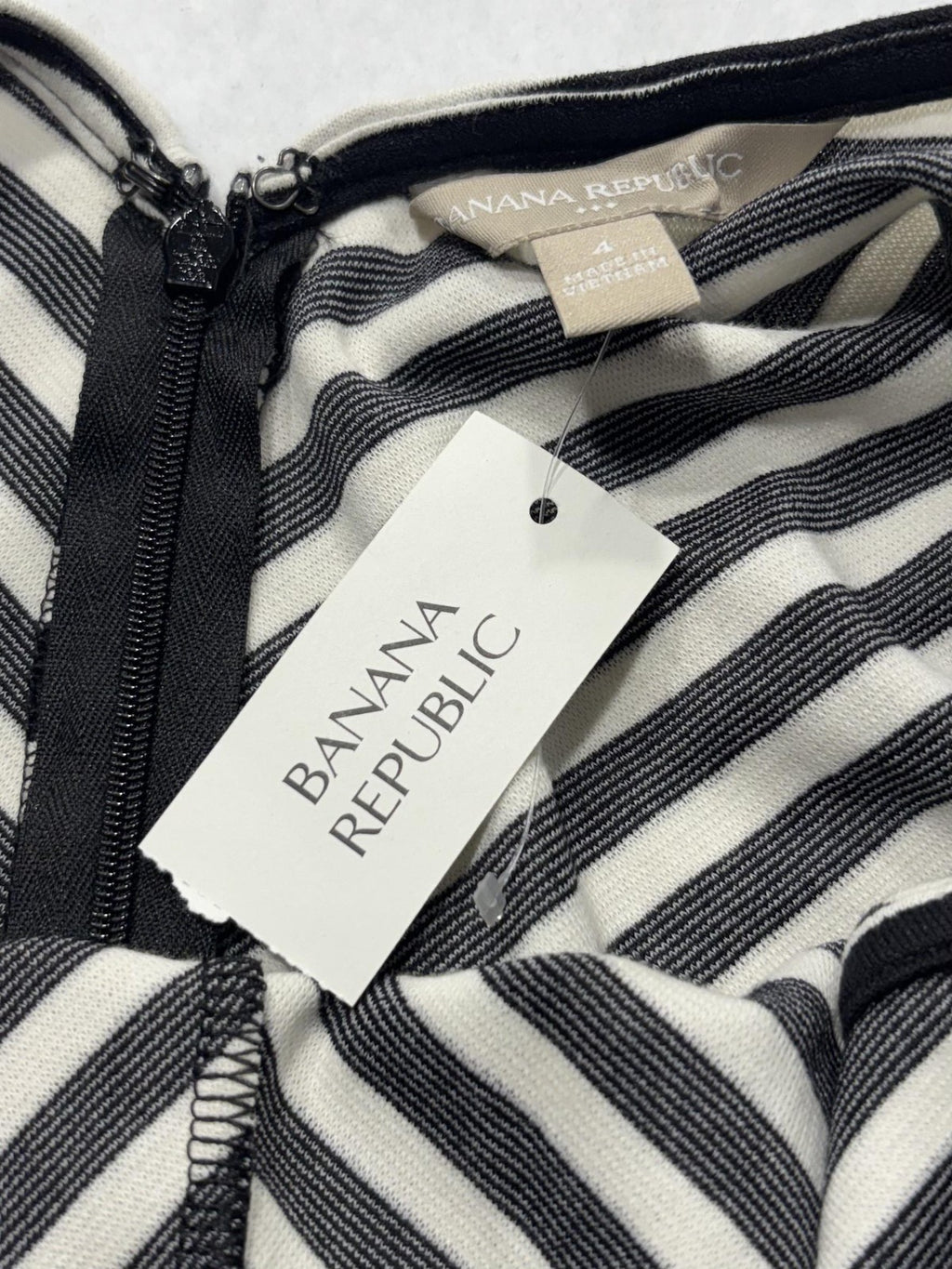 Banana Republic Tank Top Womens 4 Black White Stripe Peplum Stretch Knit Work