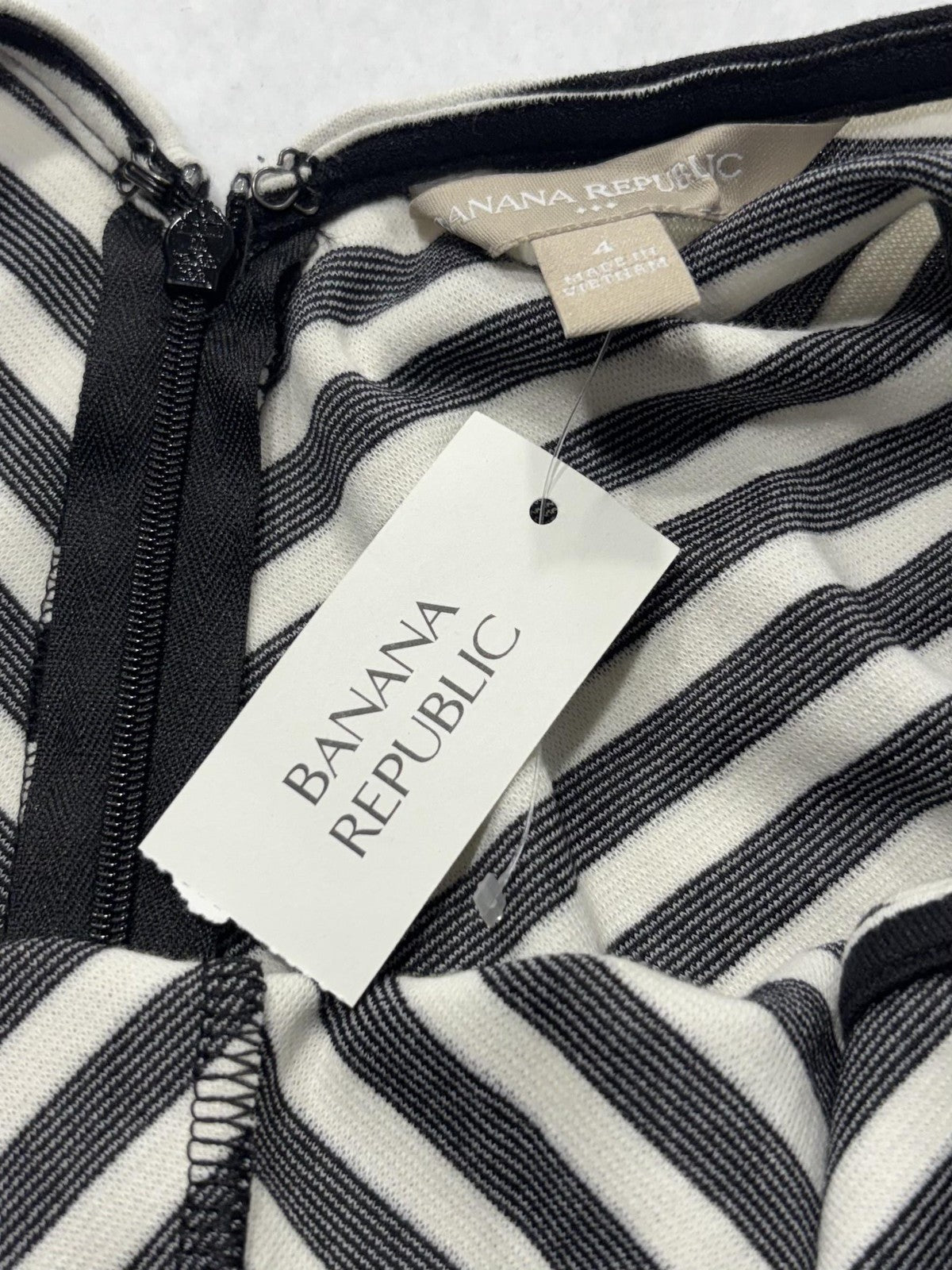 Banana Republic Tank Top Womens 4 Black White Stripe Peplum Stretch Knit Work