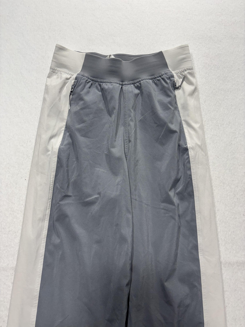 Lululemon Track Pants Womens 2 Gray Colorblock Elastic Waist Woven Ankle Jogger