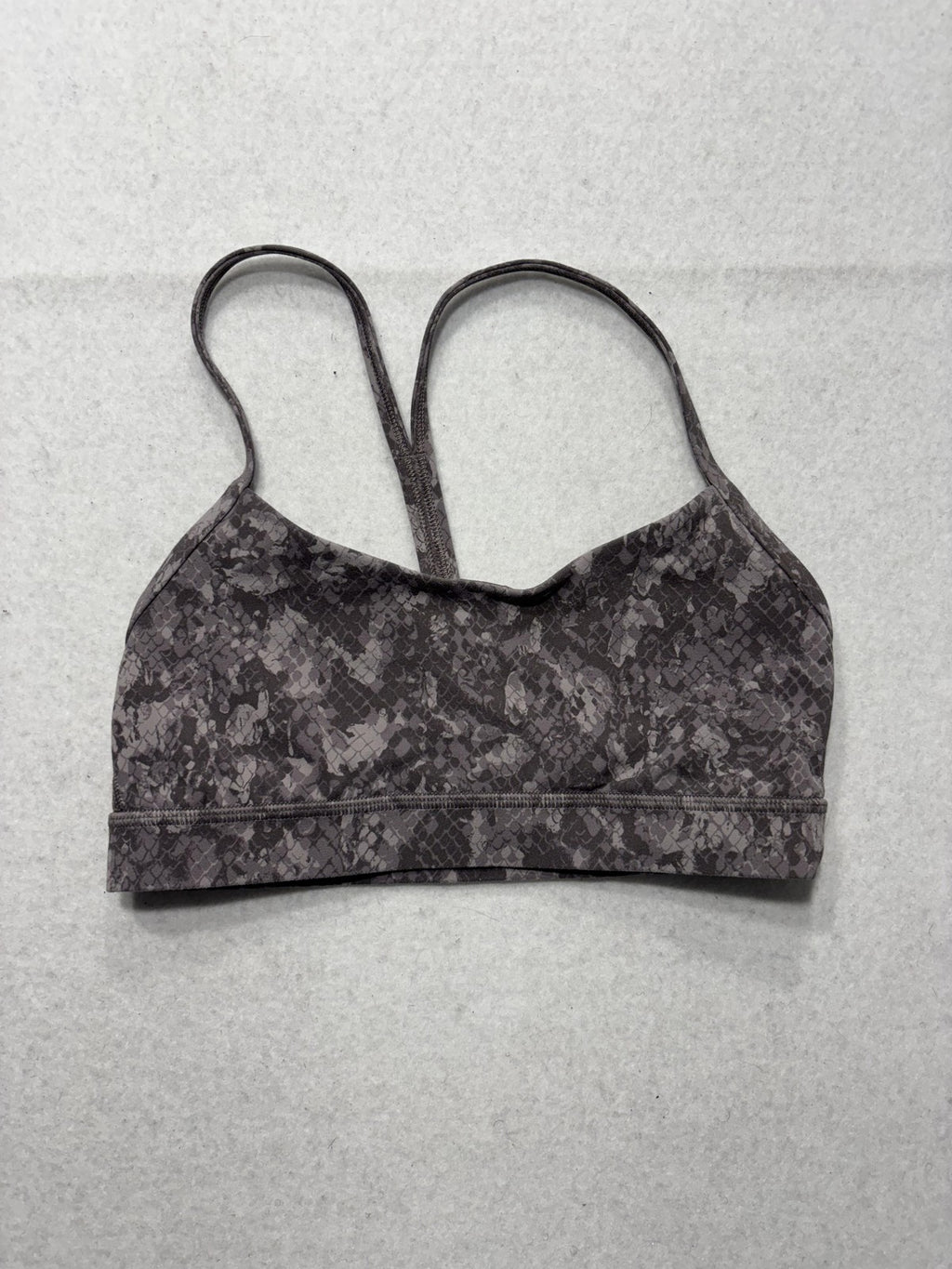 Lululemon Sports Bra Womens 6 Gray Animal Print Racerback Padded Yoga Athletic