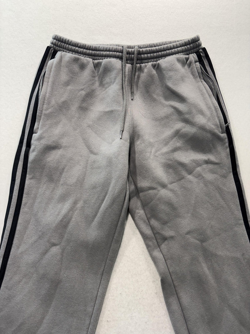 Adidas ZX Sweatpants Mens Medium Gray Fleece Elastic Waist Side Stripe Cuffed