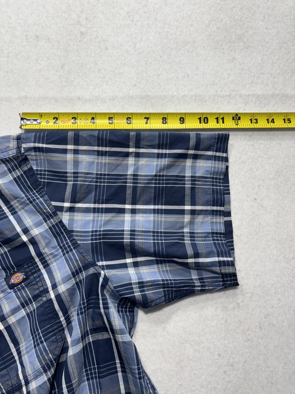 Dickies Shirt Mens XL Blue Plaid Short Sleeve Button Up Relaxed Fit Casual