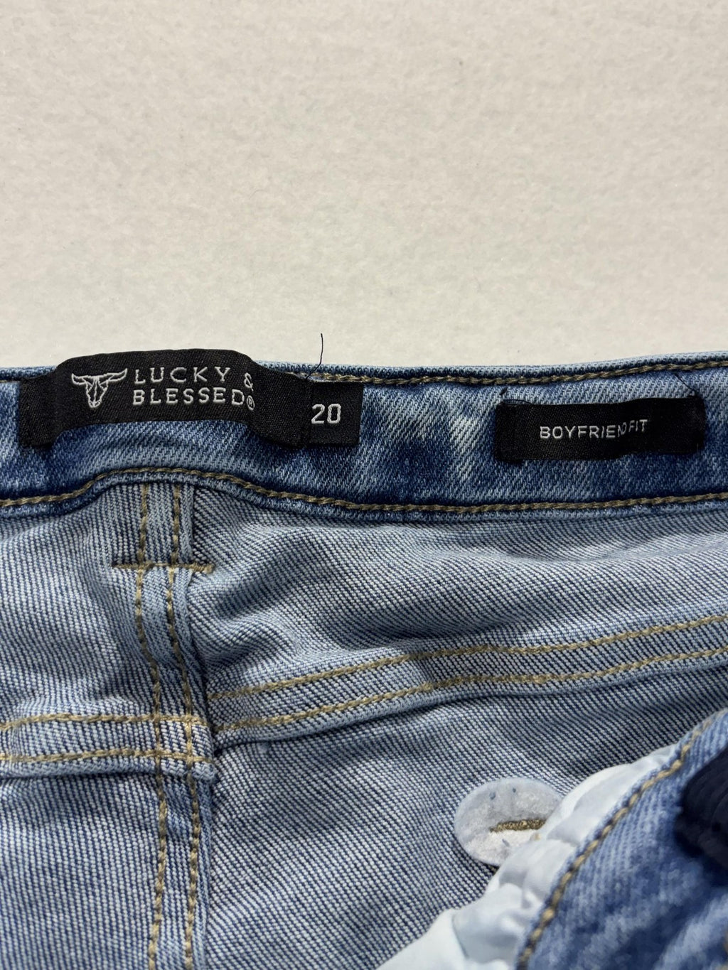 Lucky & Blessed Jeans Womens 20 Blue High Rise Boyfriend Crop Distressed 38x26