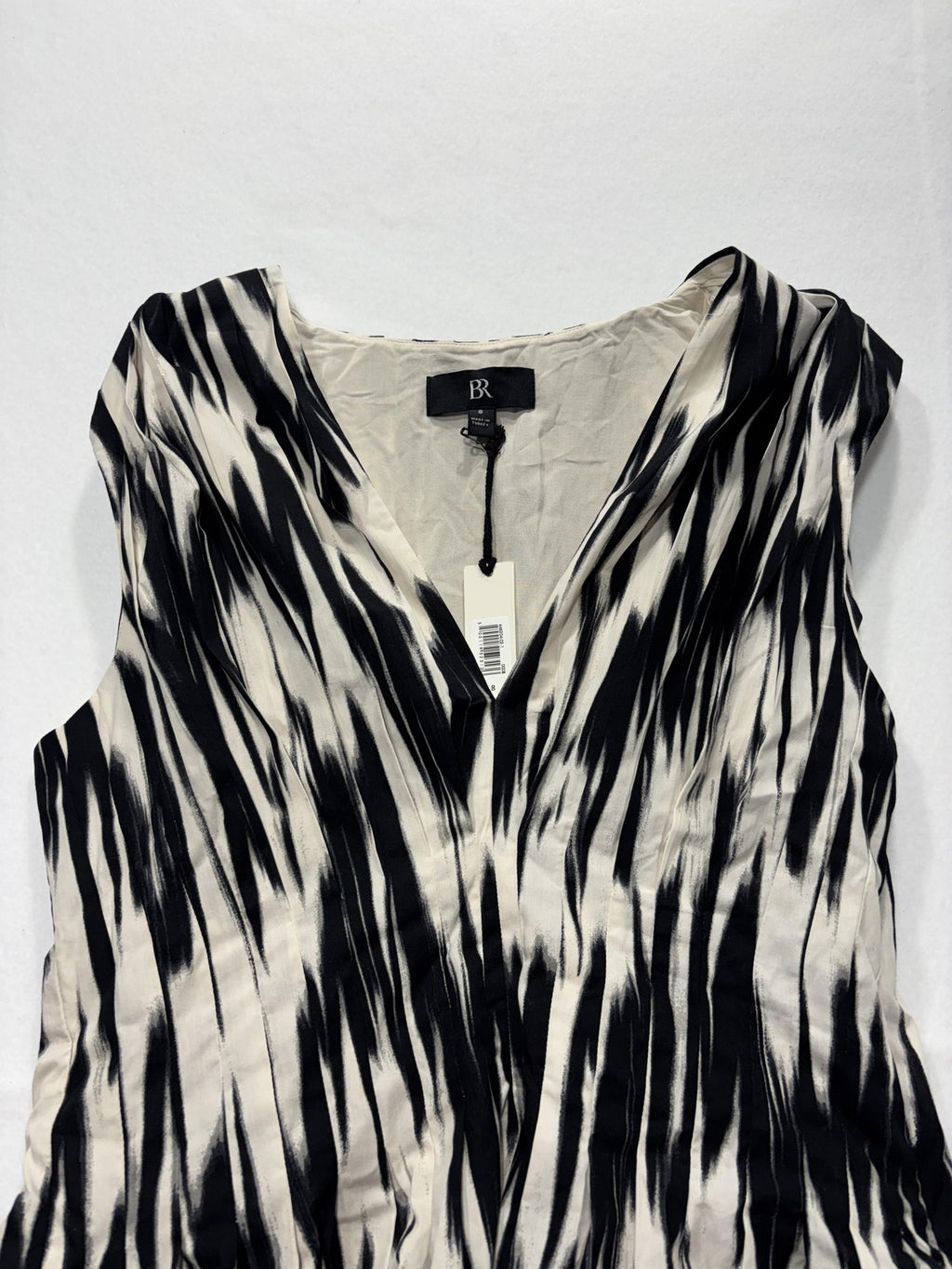 Banana Republic Dress Womens 8 Black White Abstract V Neck Sleeveless Fit Flare