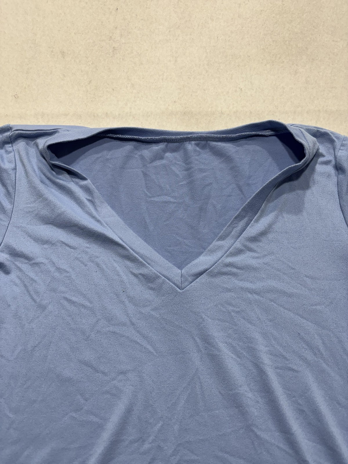 Blue V Neck Short Sleeve Cropped Stretch Tee Shirt Womens Medium C187V0V657