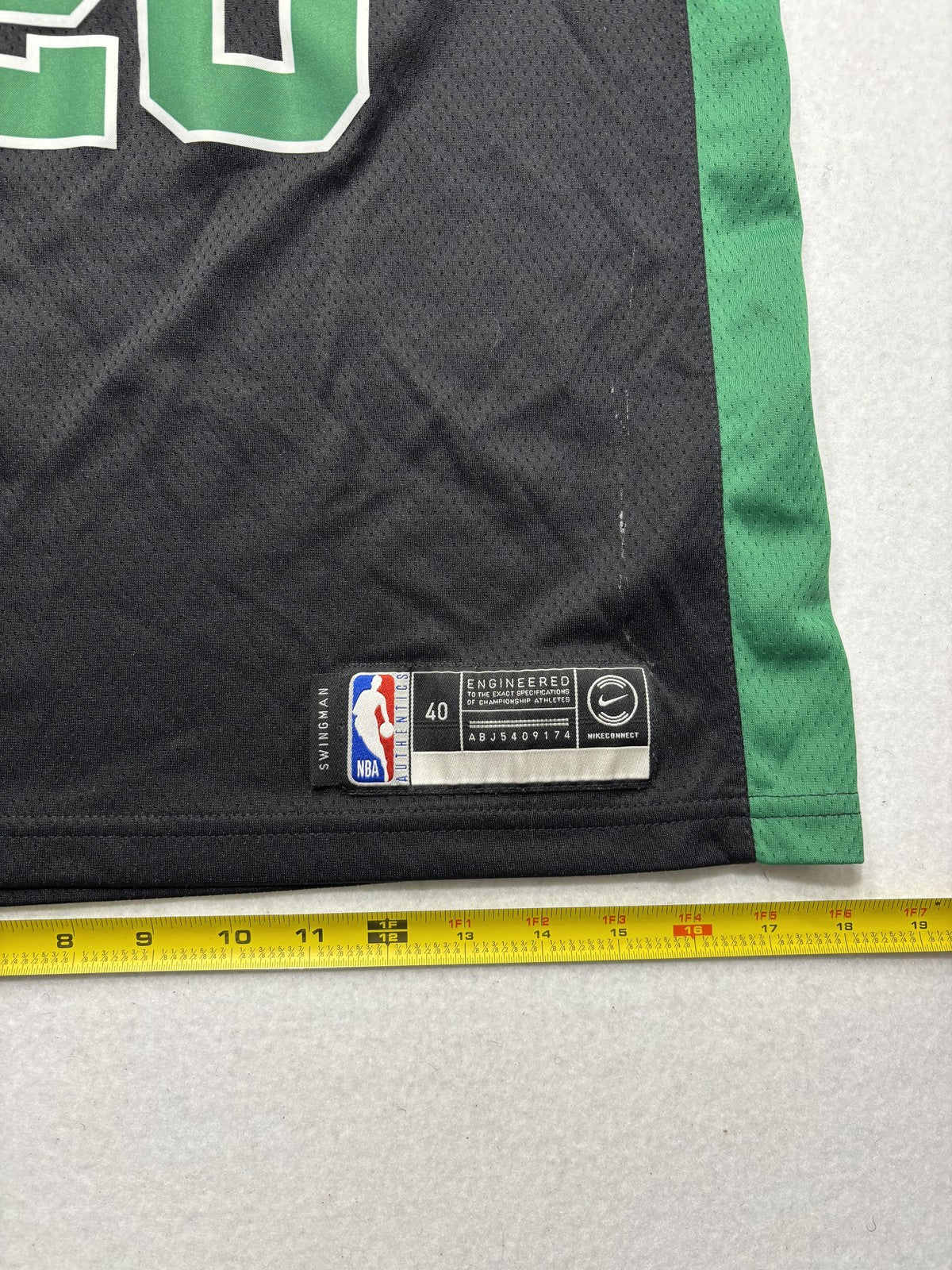 Boston Celtics Jersey Mens 40 Black NBA Nike Gordon Hayward 20 Swingman